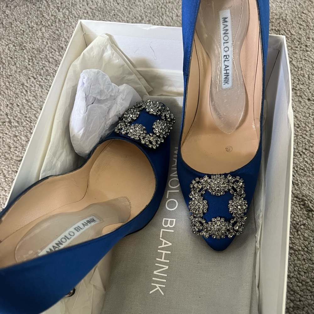 Manolo Hangisi Blue